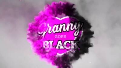 Big tit granny sucking - nvdvid.com