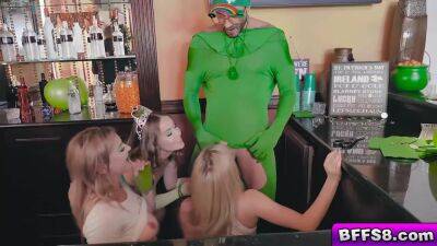 Katie Kush - And Are Sluty Friend With Naomi Blue, Katie Kush And Serena Avary - upornia