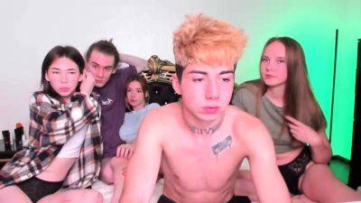 Amateur teens group sex - drtuber