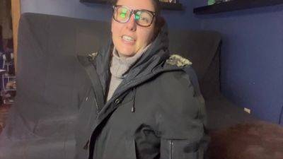 Cumshot In - Nerd Wife Takes Massive Cumshot In Mouth & Puffy Jacket - hotmovs.com