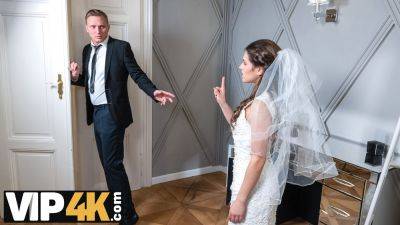 VIP4K. Couple decided to copulate in the bedroom before the ceremony - txxx.com - Czech Republic